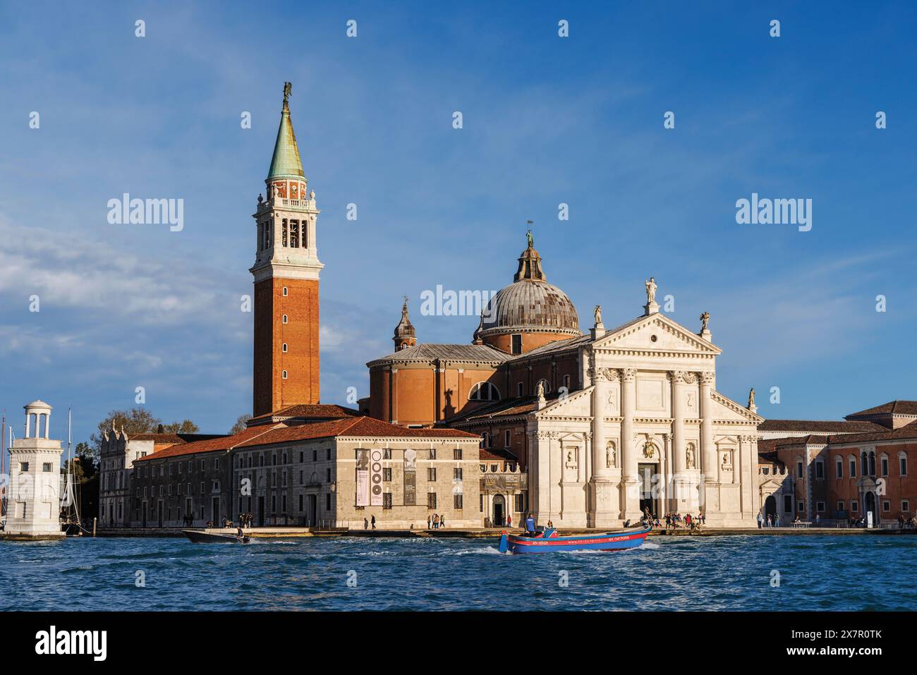 Venedig, Provinz Venedig, Region Venetien, Italien. Die isola oder die Insel San Giorgio und die gleichnamige Kirche. Venedig ist ein UNESCO-Weltkulturerbe Stockfoto