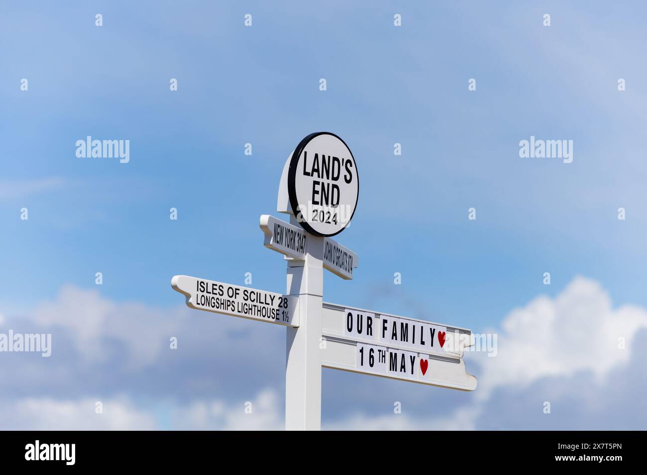 Das berühmte Schild am westlichsten Punkt Englands, Lands End, Cornwall, West Country, England Stockfoto
