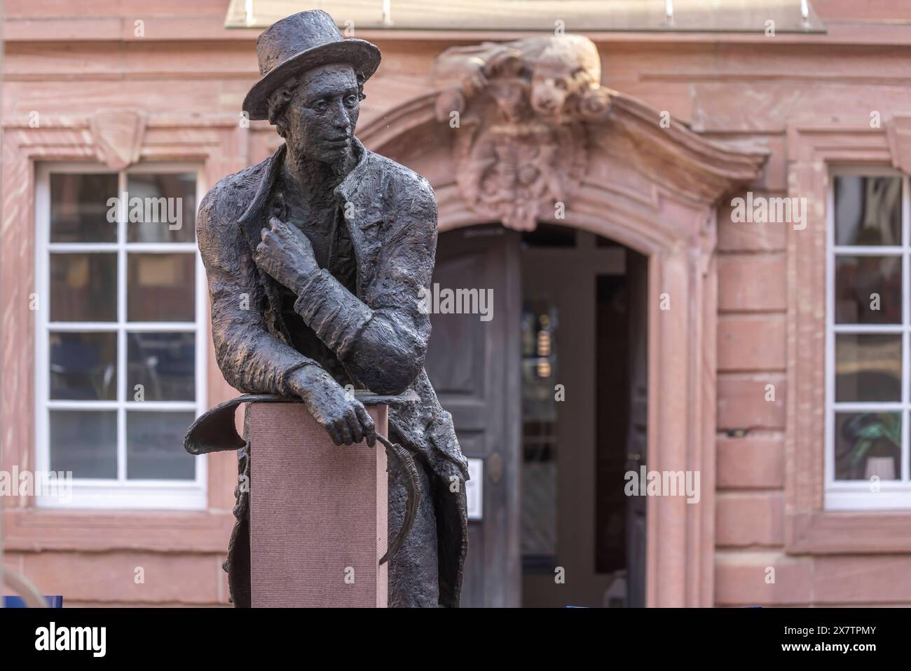 Denkmal für einen berühmten Sohn der Stadt Miltenberg. Joseph Martin Kraus war ein Komponist der klassischen Periode, Kapellmeister am Hof des schwedischen Königs Gustav III. Und Direktor der Königlich Schwedischen Musikakademie. // 02.05.2024: Miltenberg, Unterfranken, Bayern, Deutschland *** Denkmal für einen berühmten Sohn der Stadt Miltenberg Joseph Martin Kraus war Komponist der Klassik, Kapellmeister am Hof des schwedischen Königs Gustav III. Und Direktor der Königlich Schwedischen Musikakademie 02 05 2024 Miltenberg, Niederfranken, Bayern, Deutschland Stockfoto
