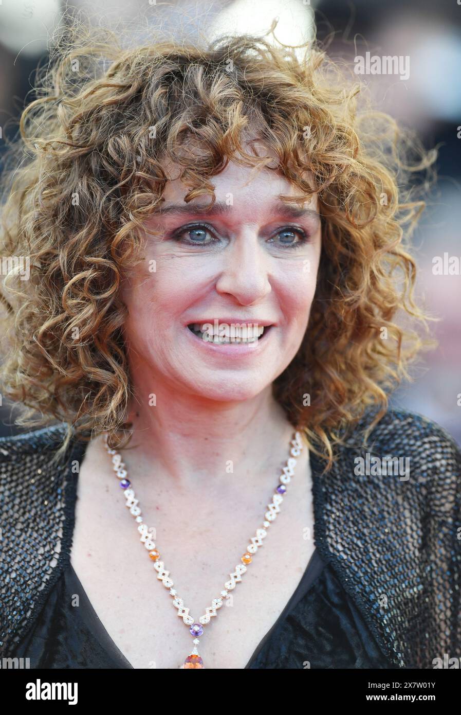 Cannes, Frankreich. Mai 2024. Die italienische Schauspielerin Valeria Golino nimmt am Dienstag, den 21. Mai 2024, bei der Premiere von Marcello Mio auf dem 77. Filmfestival in Cannes, Frankreich, Teil. Foto: Rune Hellestad/ Credit: UPI/Alamy Live News Stockfoto