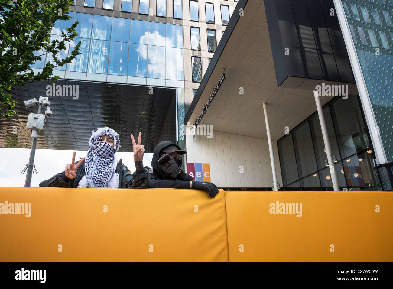 Amsterdam, Niederlande, 13. Mai 2024.Proteste für palästina an der UVA-Universität Amsterdam werden fortgesetzt. Die Polizei hat den Campus geräumt Stockfoto