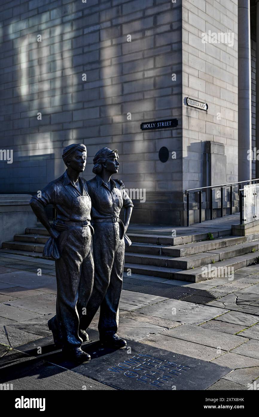 Frauen aus Stahl Statue, Sheffield, Yorkshire, England, Großbritannien Stockfoto