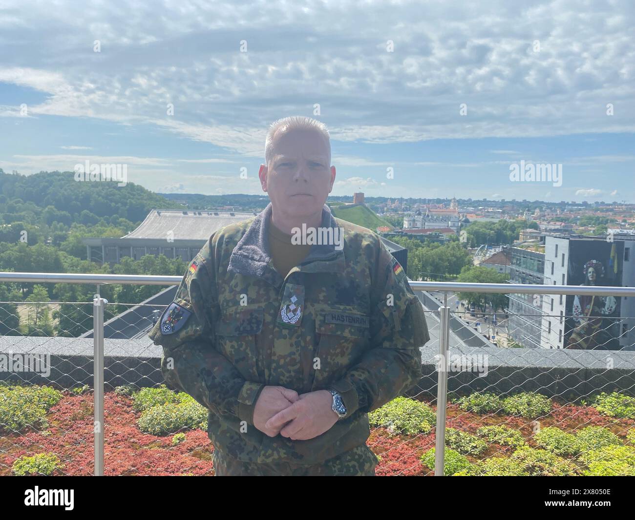 Vilnius, Litauen. Mai 2024. Oberst André Hastenrath, Anführer der Vorkommando-Brigade Litauen Credit: Alexander Welscher/dpa/Alamy Live News Stockfoto