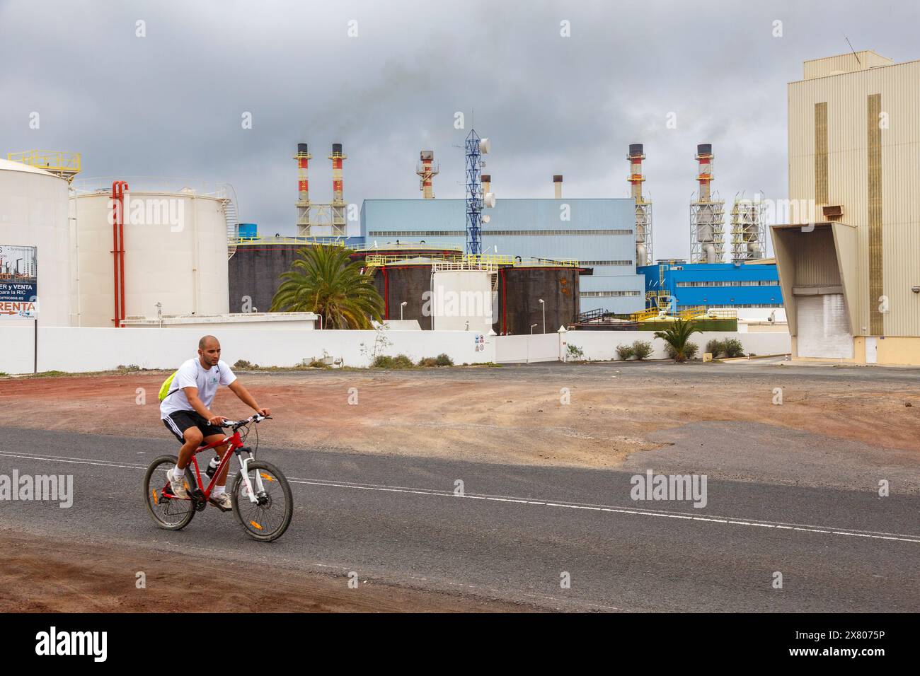 Öl-Raffinerie, Ensendada de Las Caletas, Arrecife, Lanzarote, Kanarische Inseln, Spanien Stockfoto