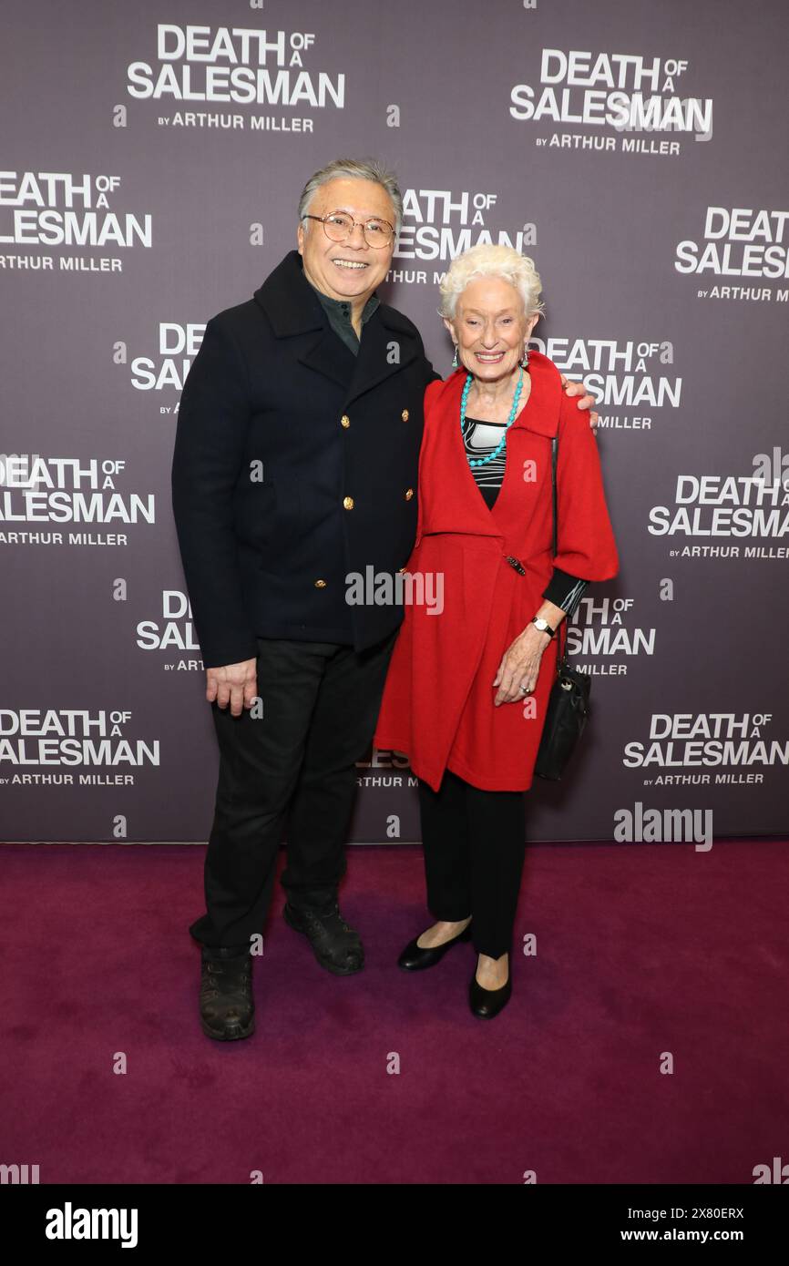 Sydney, Australien. Mai 2024. Tod eines Verkäufers Eröffnungsabend Roter Teppich Ankunft im Theatre Royal Sydney. Im Bild: Ron Lee und Benita Collings. Richard Milnes/Alamy Live News Stockfoto