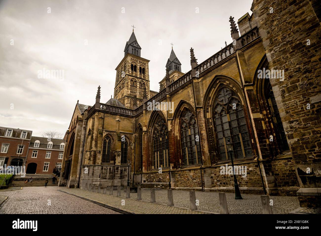 Gotische und romanische Basilika St. Servatius, Maastricht, Niederlande. Stockfoto