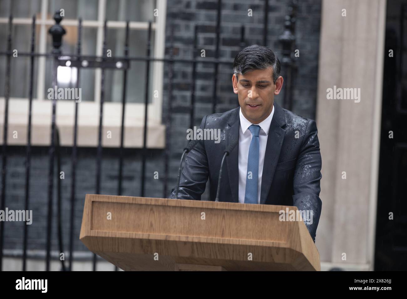 London, Großbritannien. Mai 2024. Rishi Sunak, Premierminister, kündigt am 4. Juli 2024 eine Parlamentswahl vor 10 Downing Street London an Stockfoto