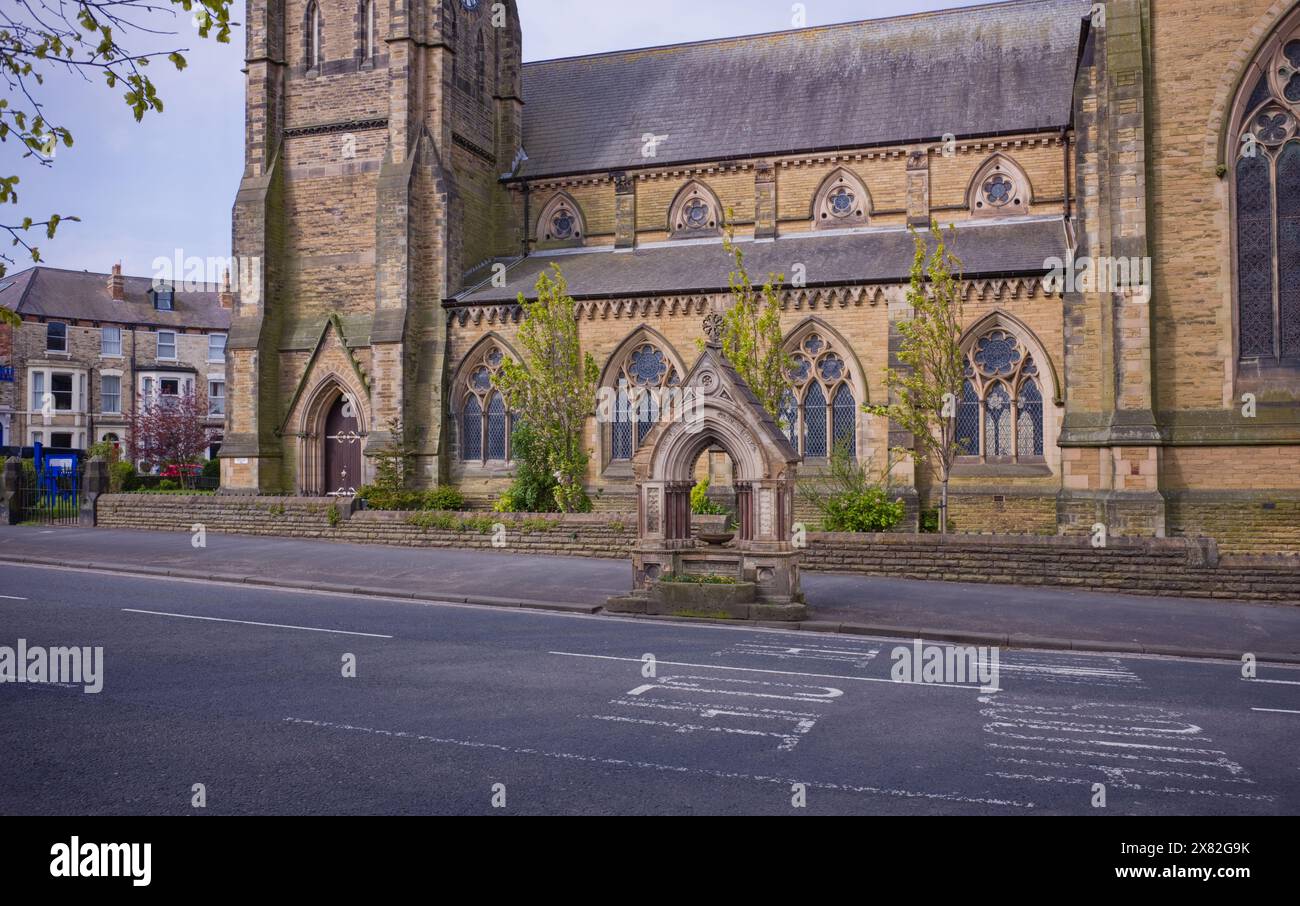 Pferdetrog-Denkmal vor der St. Andrews Church in Scarborough Stockfoto