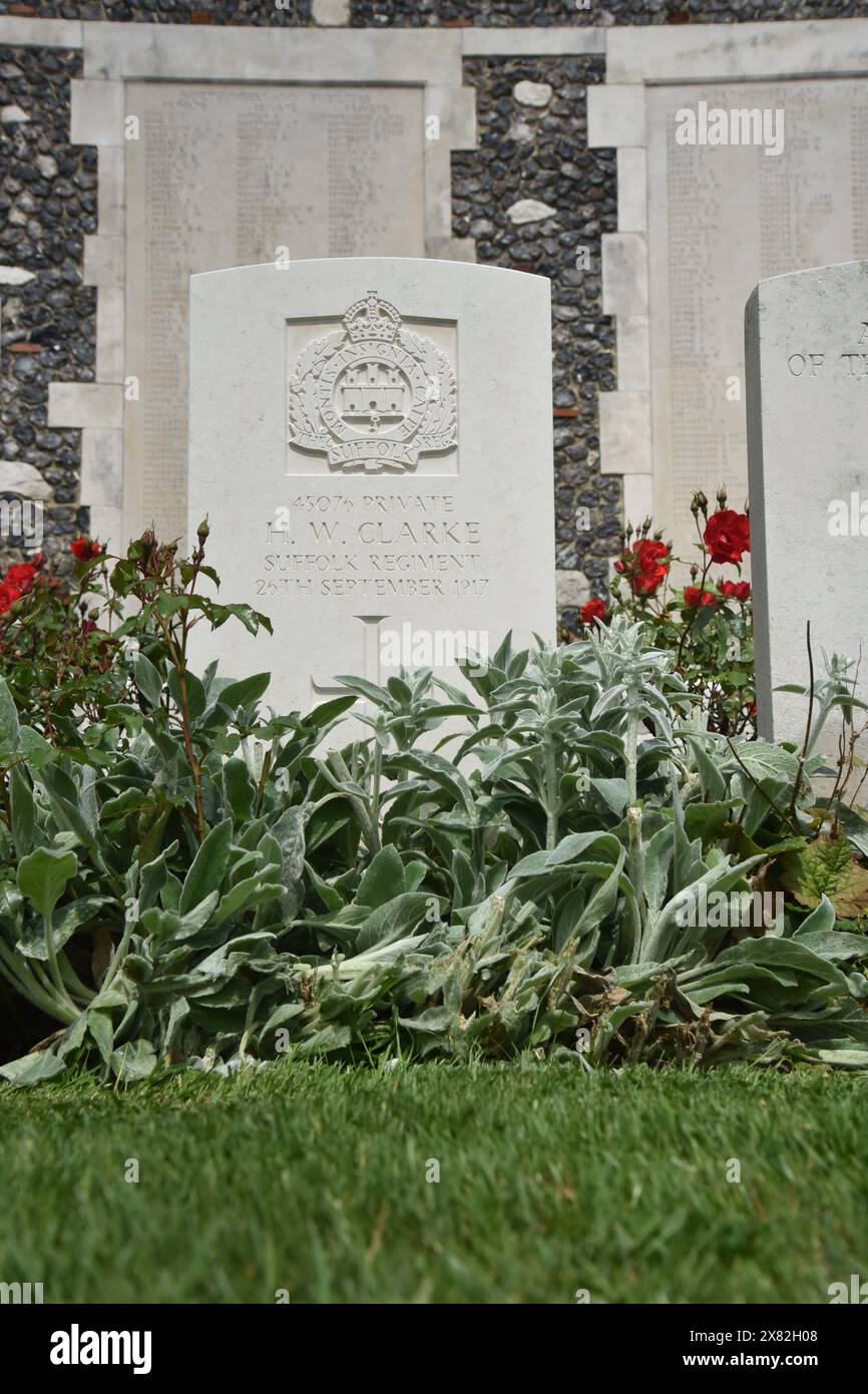 Tyne Cot Commonwealth war Graves Cemetery and Memorial to the Missing ist eine Commonwealth war Graves Commission (CWGC) Stockfoto