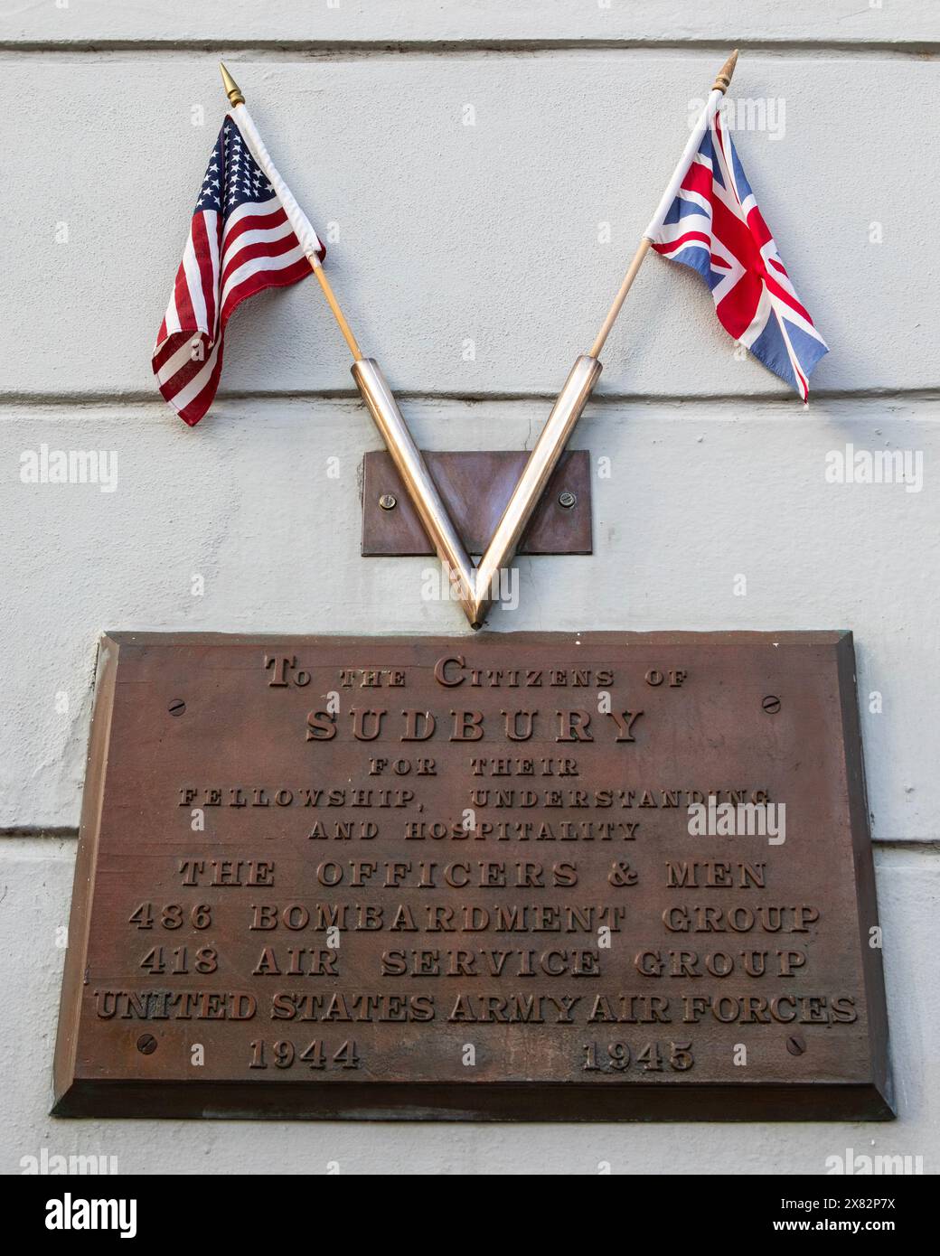 Suffolk, Vereinigtes Königreich - 28. Oktober 2023: Gedenktafel in Sudbury in Suffolk, von der US Army Air Forces an die Bürger von Sudbury, die ihnen für die Th danken Stockfoto