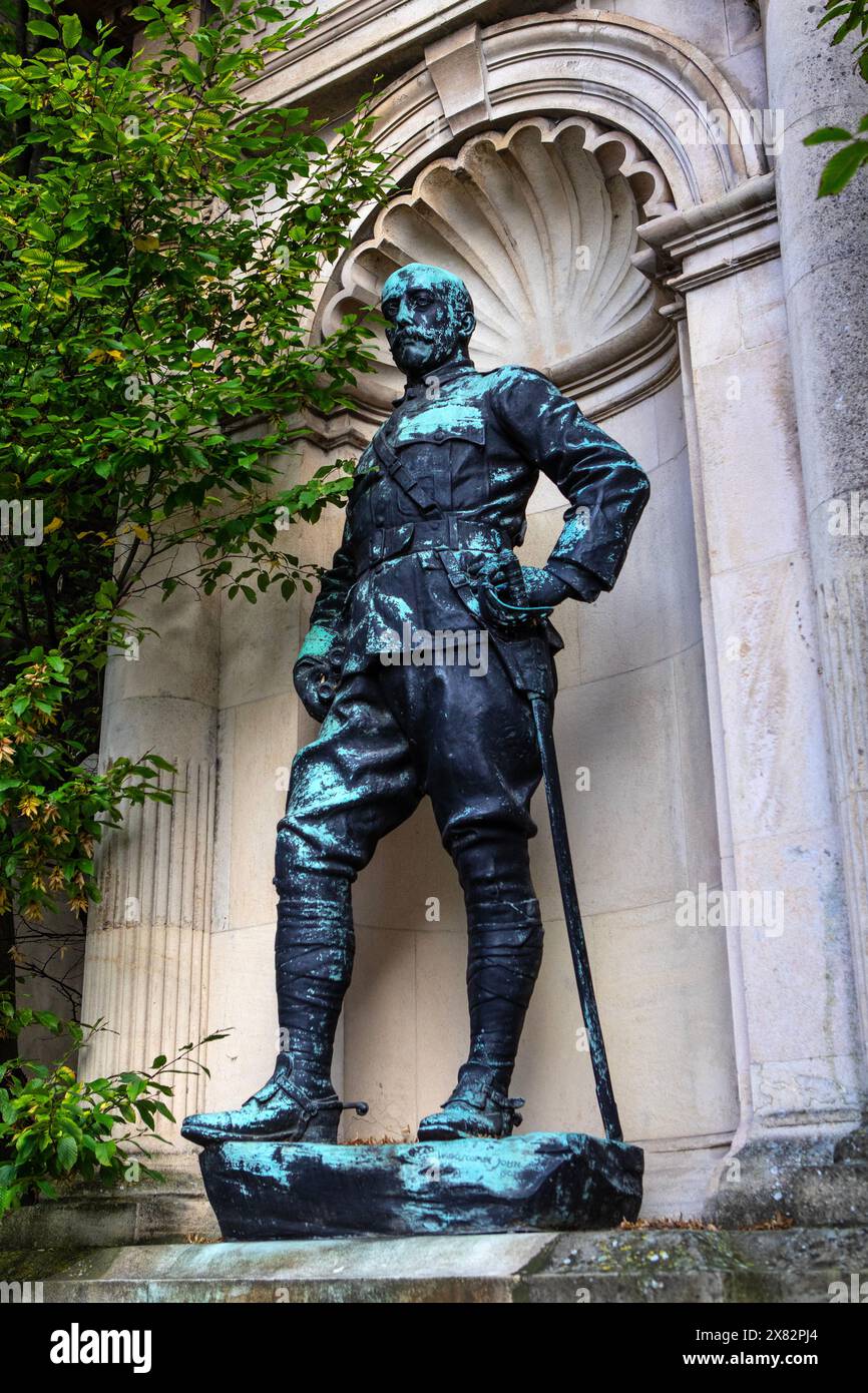 Windsor, Großbritannien - 21. Oktober 2023: Statue von Prinz Christian Victor in der historischen Stadt Windsor in Großbritannien. Stockfoto