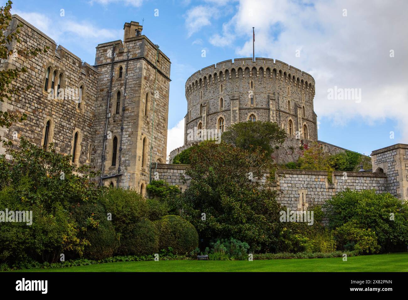 Windsor, Großbritannien - 21. Oktober 2023 : das prächtige Windsor Castle in Berkshire, Großbritannien. Stockfoto