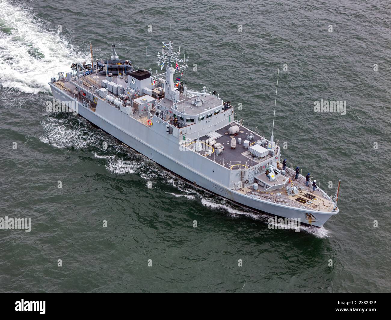 Das ukrainische Minenschiff Tschernihiw (M310). Die Sandown-Klasse SRMH ist die ehemalige HMS Grimsby. Stockfoto