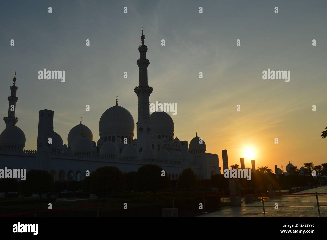 Die grand Sheikh Zayed Moschee Kuppeln und Säulen in UAR Abu Dhabi Stockfoto