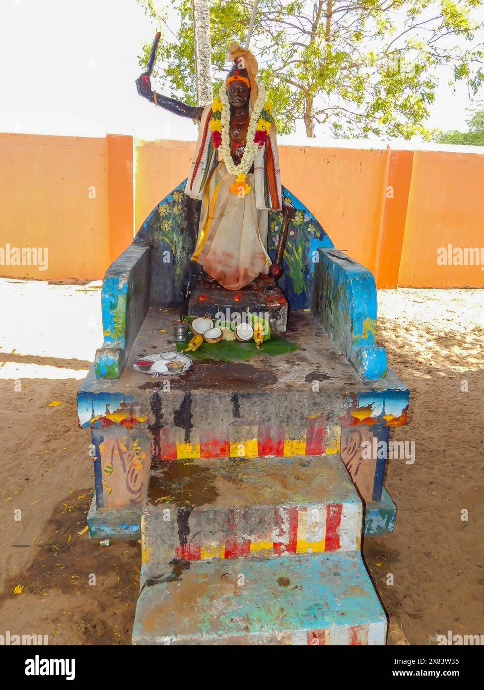 Wächter Der Linie (Kuladeivam Tempel In Tamil Nadu, Indien) Stockfoto