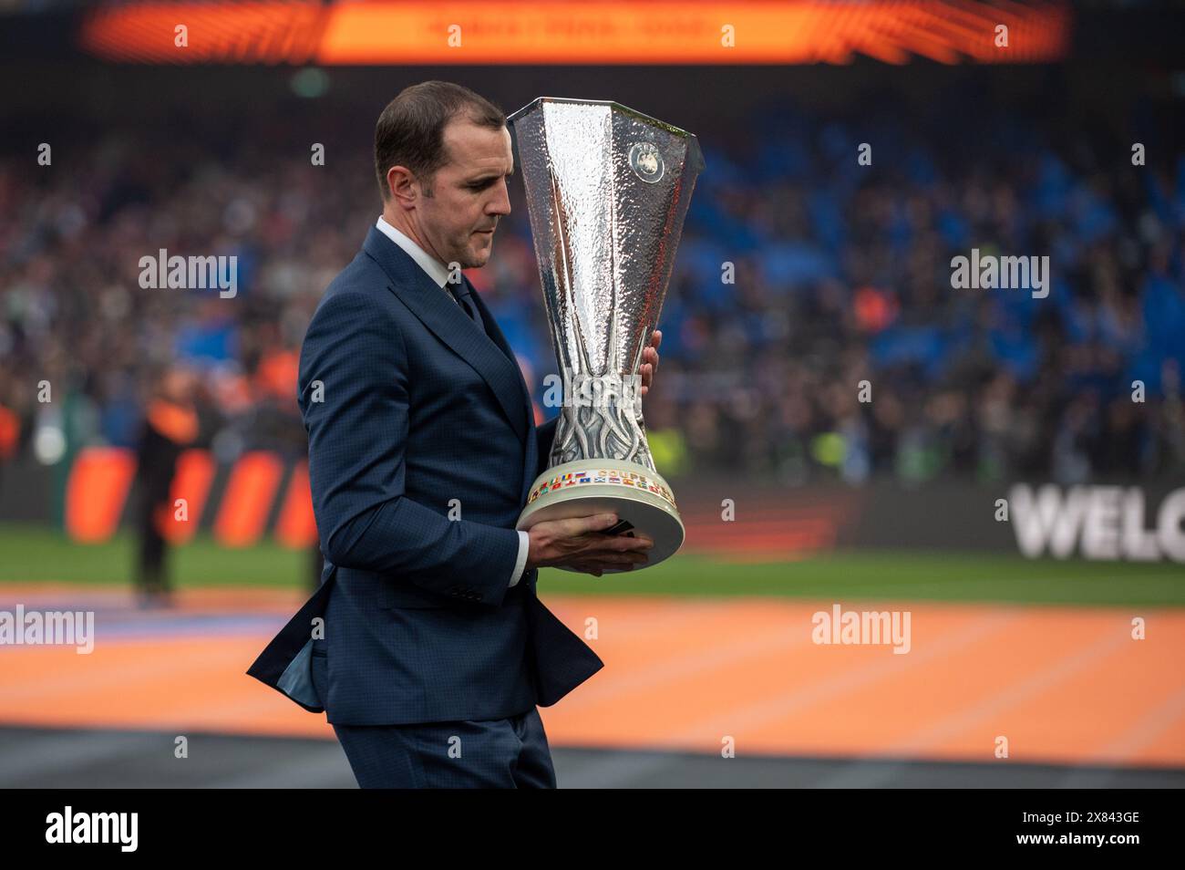 Dublin, Republik Irland. Mai 2024. John O'Shea mit der Trophäe beim Finale der UEFA Europa League 2024 zwischen Atalanta BC und Bayer 04 Leverkusen in der Dublin Arena am 22. Mai 2024 (Foto: Andrew SURMA/ Credit: SIPA USA/Alamy Live News) Stockfoto