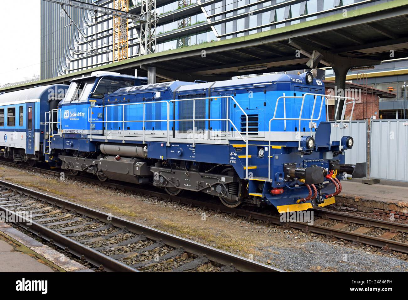 Die Dieselschlepper der Baureihe 743,2 der Tschechischen Eisenbahn wurden im Mai 2024 auf den Typ EffiShunter 1000M am Bahnhof Prag Praha Masarykovo nádraží modernisiert Stockfoto
