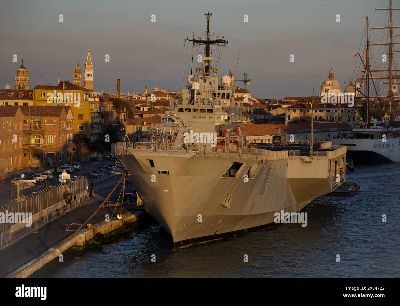 Italienisches Sturmschiff San Marco in Venedig Stockfoto