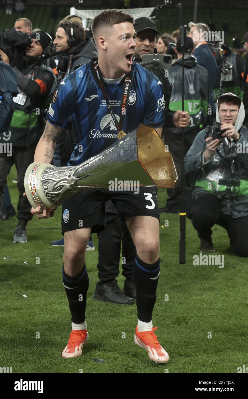 Emil Holm aus Atalanta feiert den Sieg nach dem Fußballfinalspiel der