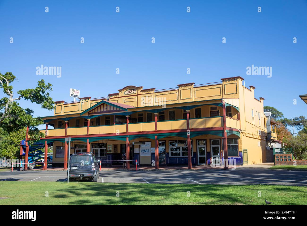 Urunga ist eine Küstenstadt südlich von Coffs Harbour an der Ostküste Australiens, erbaut im Jahr 1927 ist der lokale Pub The Ocean View Hotel, NSW, Australien Stockfoto