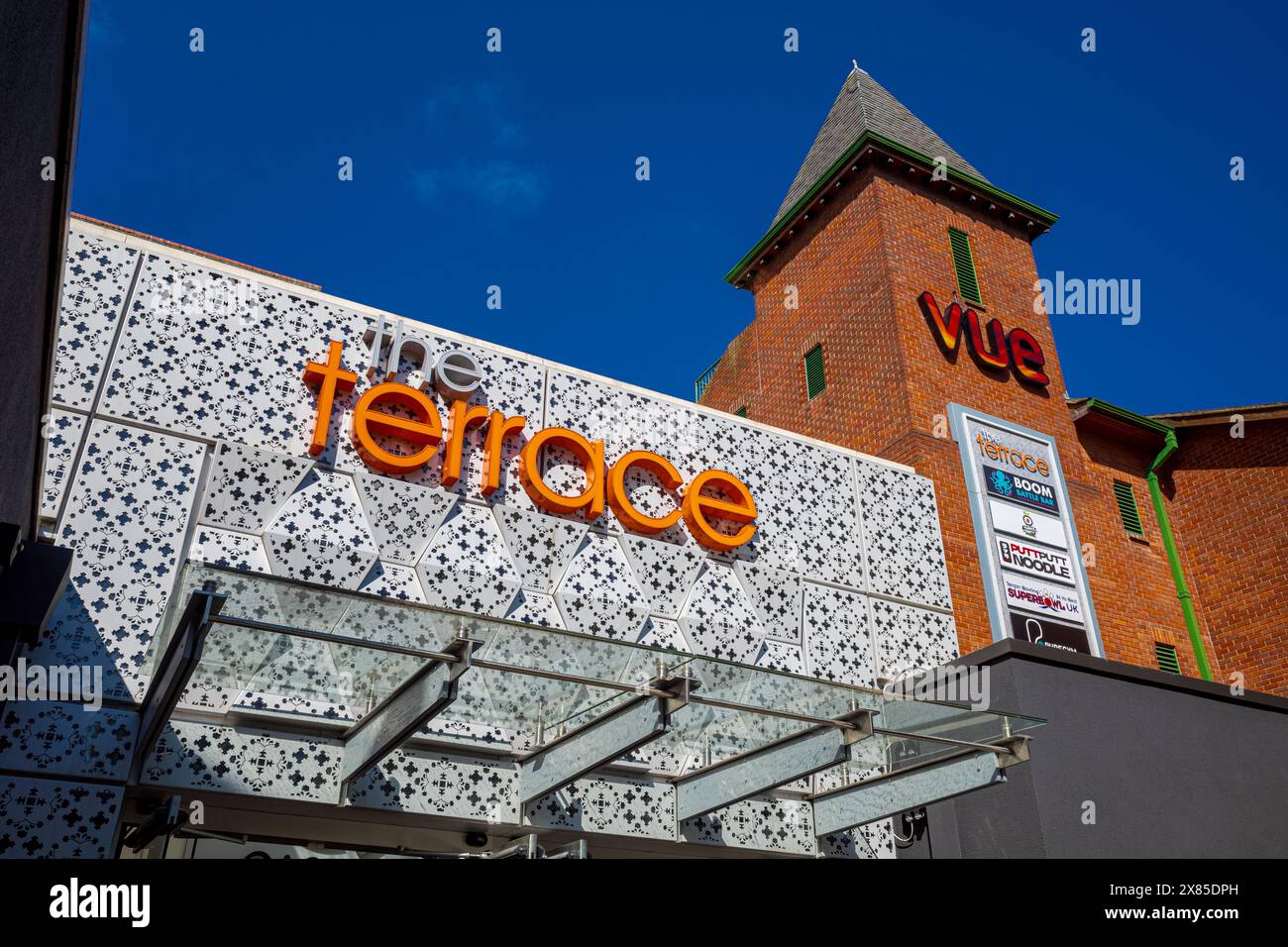 Die Terrasse Norwich. Der Terrace Entrance, Teil der Castle Mall Development in Central Norwich. Castle Quarter Norwich. Stockfoto