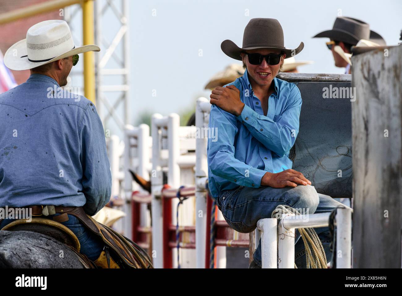Indische Cowboys beim Neyaskweyahk Native Classic Indian Rodeo. Maskwacis (Hobbema) Alberta Kanada Stockfoto