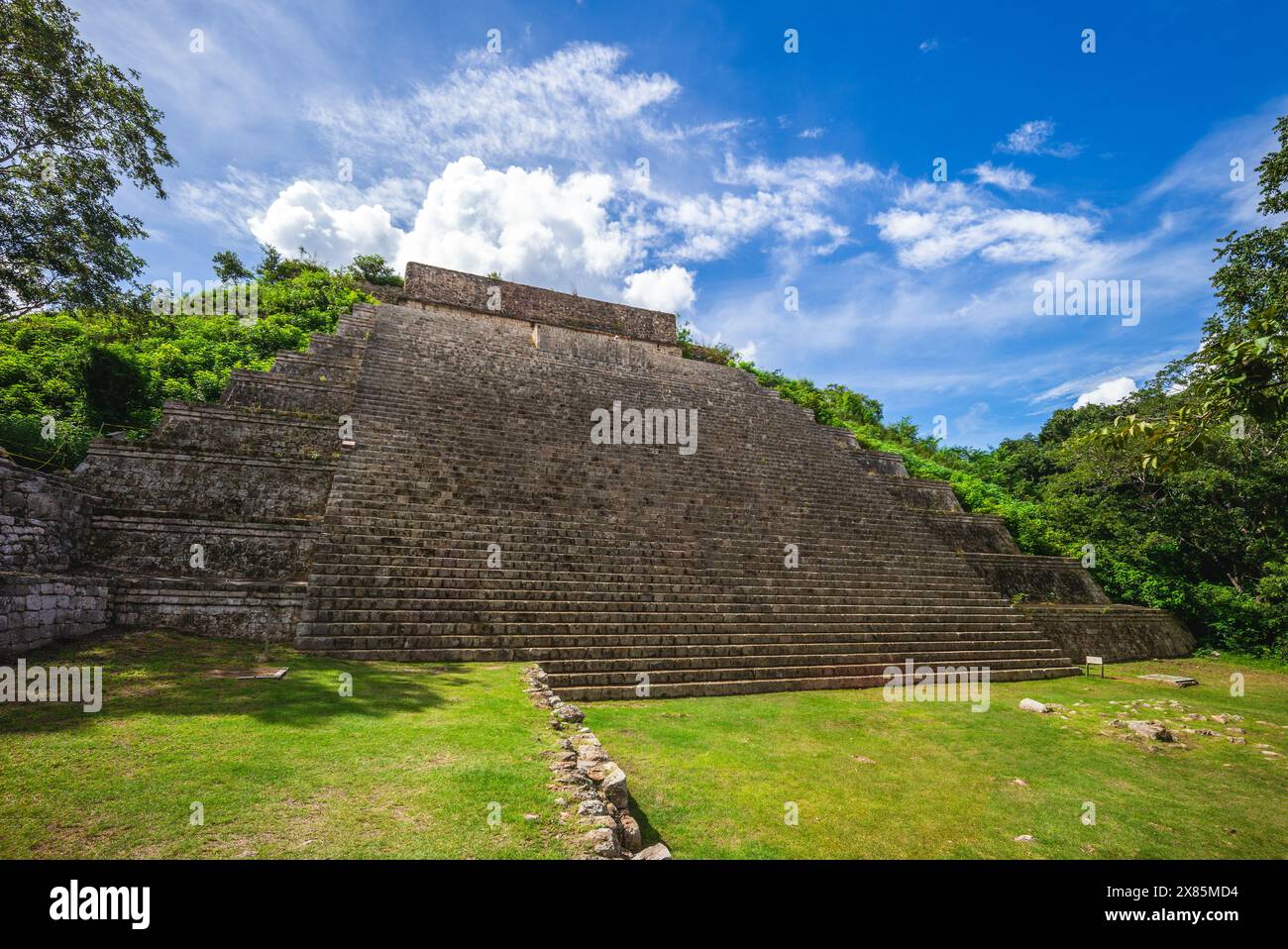 Die große Pyramide, der Ara-Tempel, bei Uxmal Ruinen in Yucatan, Mexiko Stockfoto