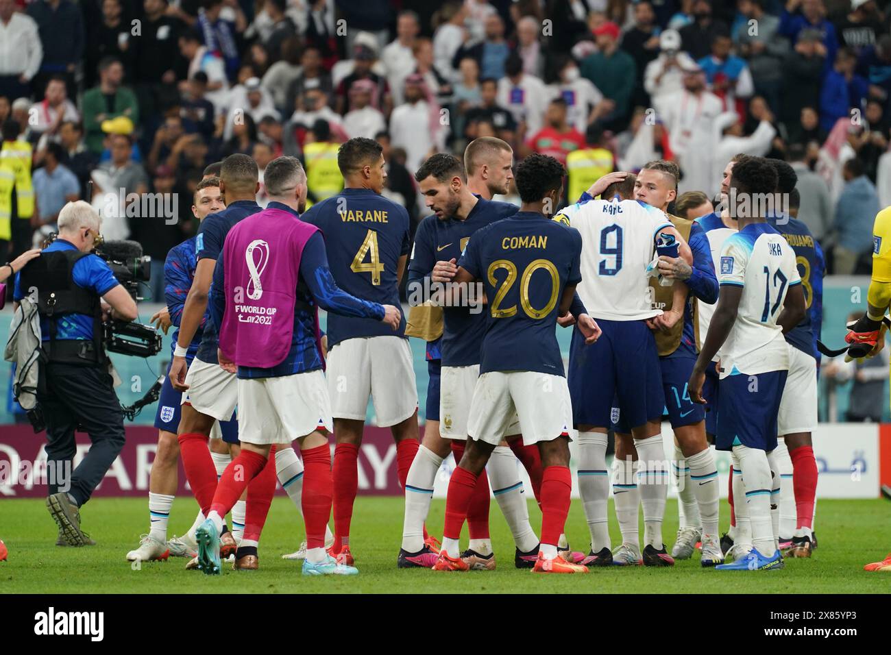 Doha, Katar. 10. November 2022. Frankreich feiert den Sieg im Spiel zwischen Frankreich und England, im Viertelfinale, bei der FIFA-Weltmeisterschaft Katar 2022. Stockfoto