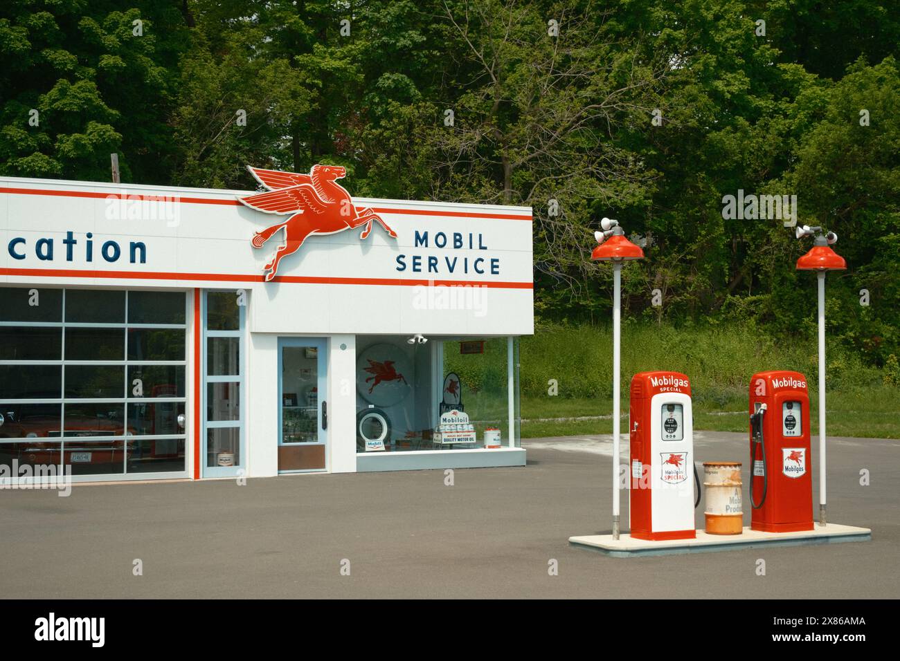 Retro Mobil Service Station in Millerton, New York Stockfoto