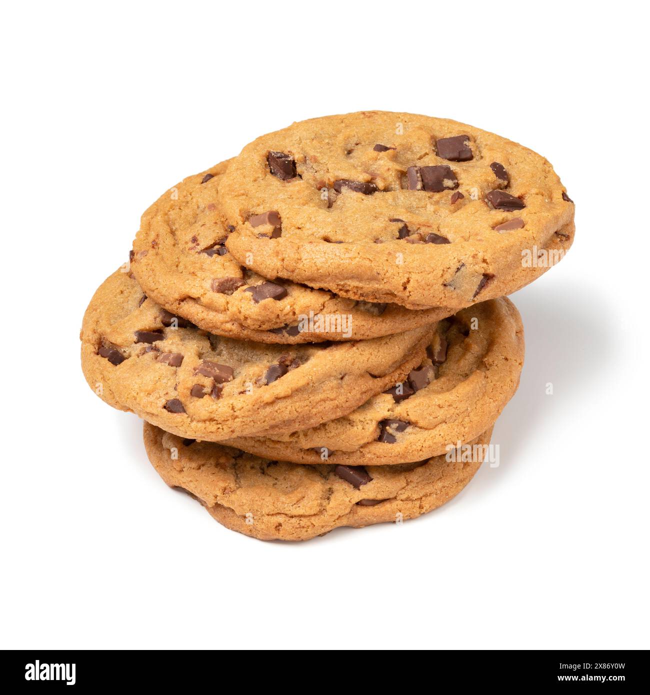 Haufen hausgemachter süßer amerikanischer Schokoladen-Chip-Cookies isoliert auf weißem Hintergrund Nahaufnahme Stockfoto