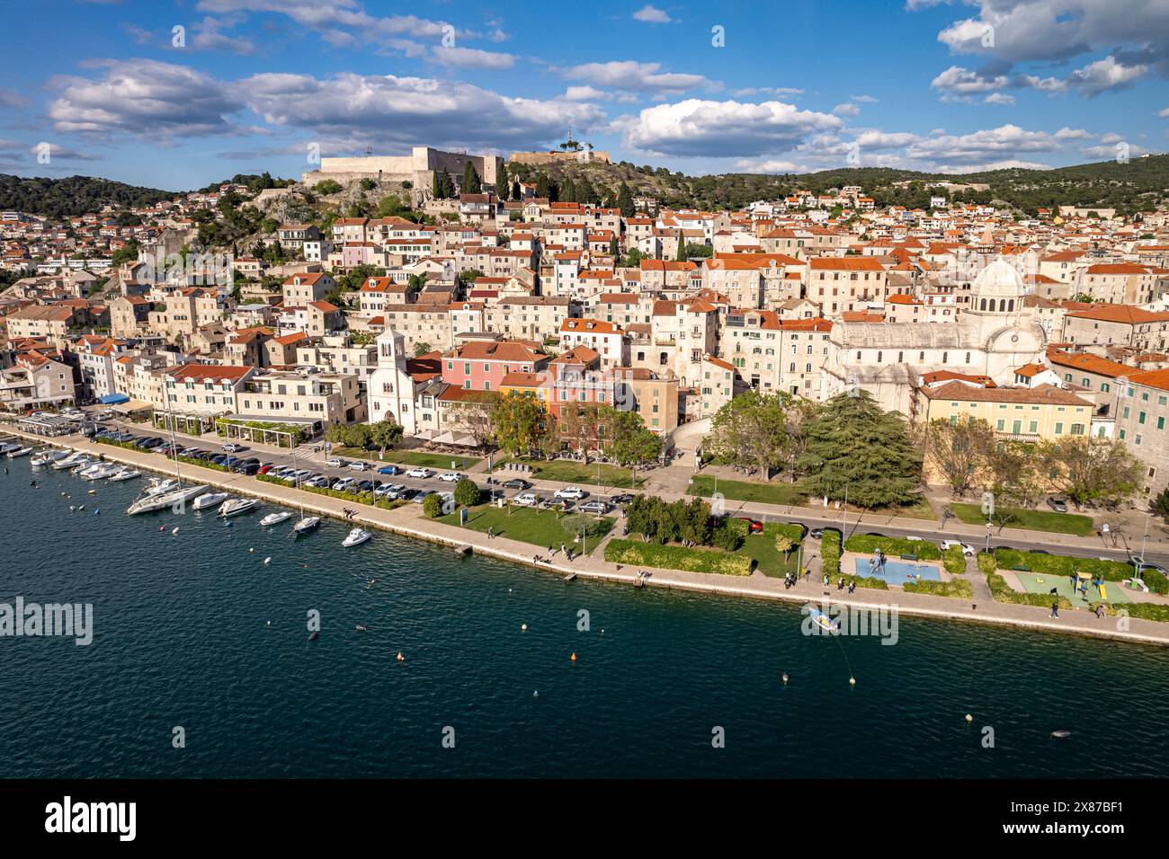 Stadtansicht Sibenik aus der Luft gesehen, Kroatien, Europa Stockfoto