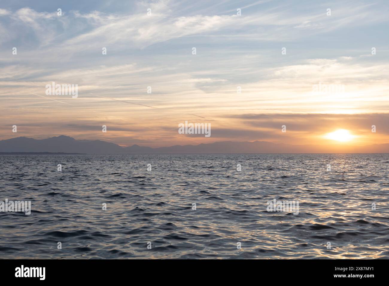 Griechenland, Zentralmakedonien, Ägäis bei Sonnenuntergang Stockfoto