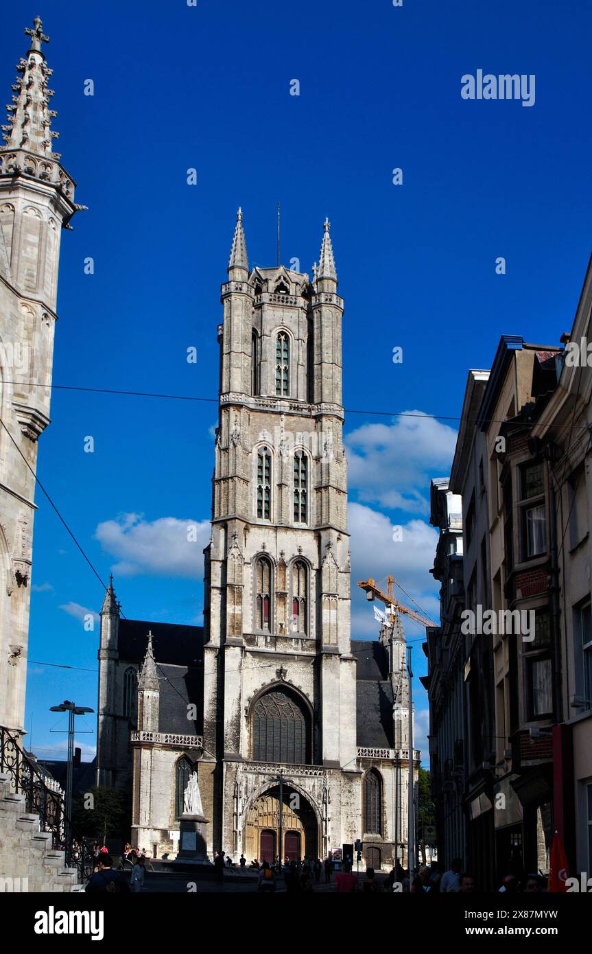 Belgien, Flandern, Gent, St. Bavo Cathedral, St. Baafskathedraal, Glockenturm Stockfoto