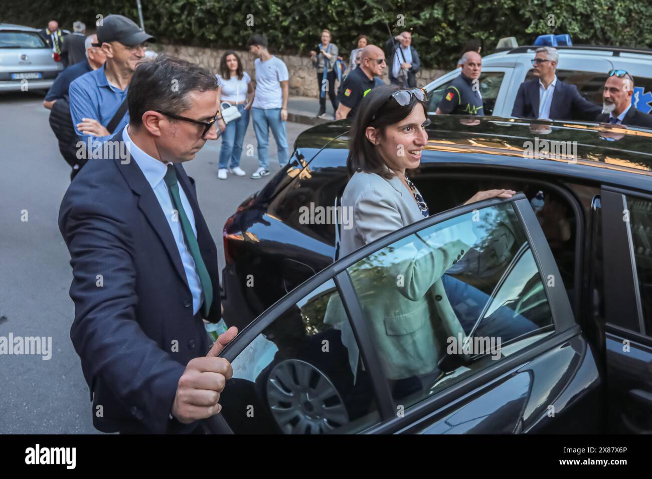 Elly Schlein, Vorsitzender der Demokratischen Partei, in Palermo zum Gedenken an das Massaker von Capaci. Stockfoto