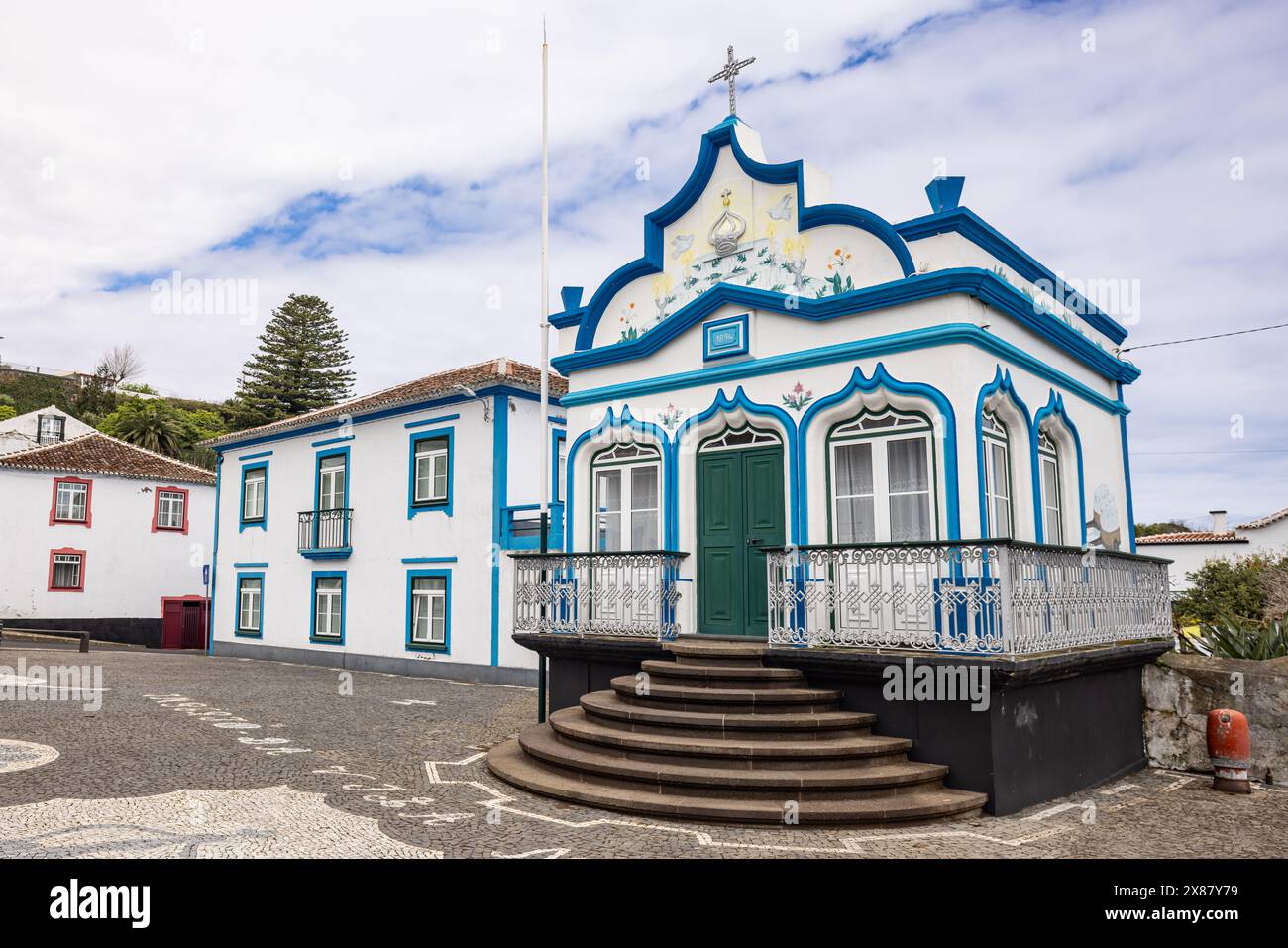 Vila Nova, Terceira, Azoren, Portugal. Tempel des Heiligen Geistes in Vila Nova. Stockfoto