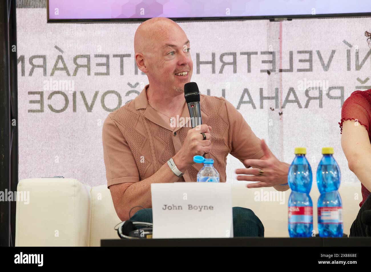 Der irische Schriftsteller John Boyne beim 29. Buch-und Literaturfestival der Prager Buchwelt, das am 23. Mai 202 in Prag beginnt Stockfoto