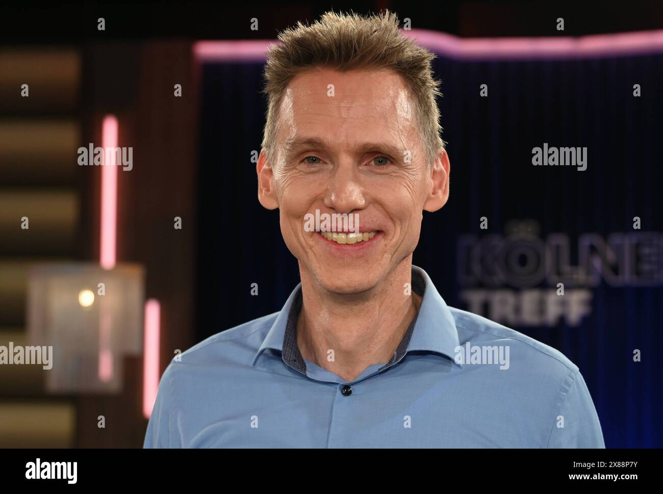 ARD-Sportkommentator Frank Busemann, Ex Zehnkämpfer, zu Gast in der WDR Talkshow Kölner Treff *** ARD-Sportkommentator Frank Busemann, ehemaliger Zehnkämpfer, als Gast in der WDR Talkshow Kölner Treff Stockfoto