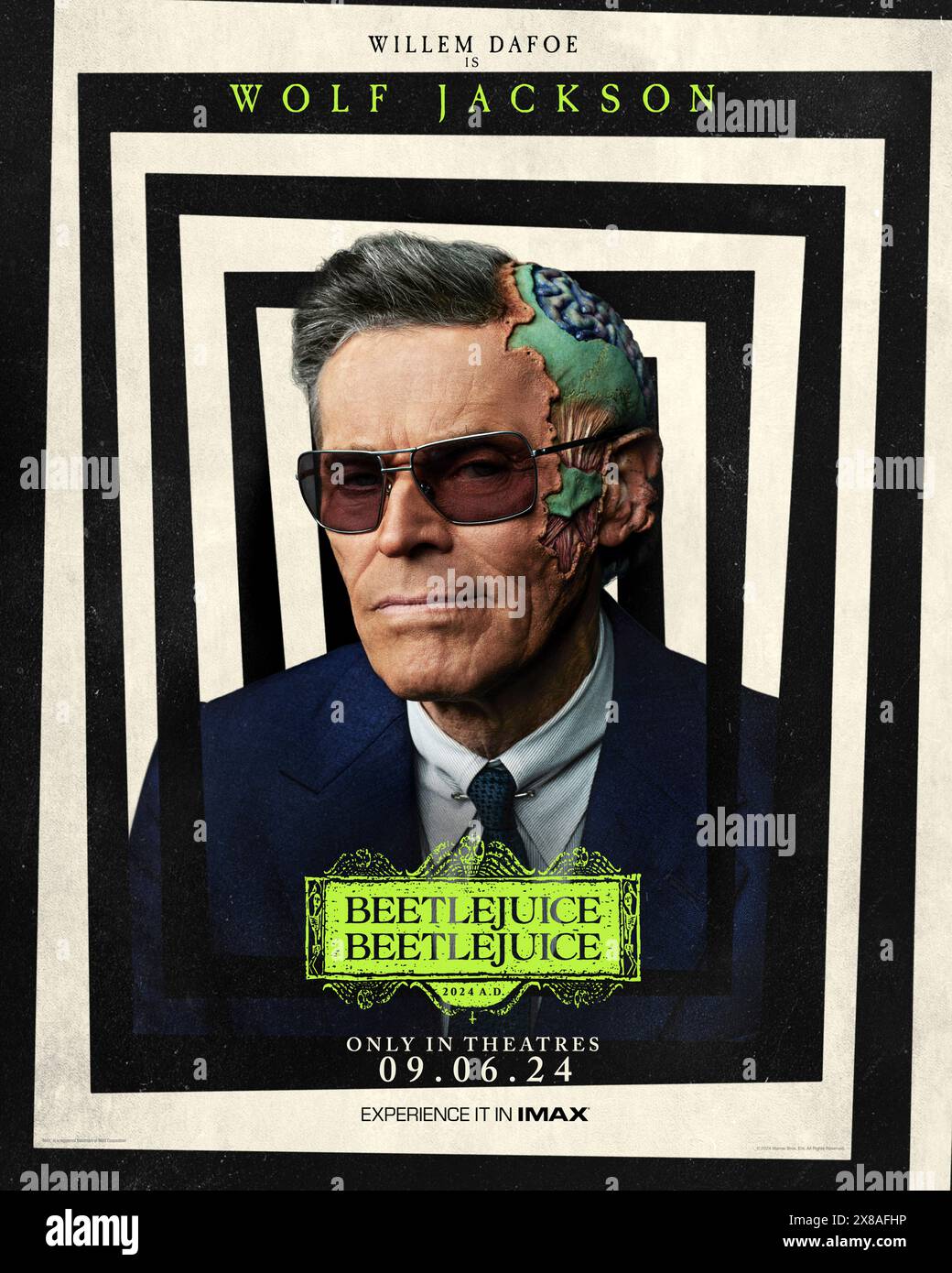 BeetleJuice BeetleJuice (2024) unter der Regie von Tim Burton und mit William Dafoe als Wolf Jackson in der Hauptrolle in dieser lang erwarteten Fortsetzung des Originals von 1988 über einen Geist, der rekrutiert wird, um ein Haus zu verfolgen. Poster mit US-Zeichen ***NUR FÜR REDAKTIONELLE ZWECKE***. Quelle: BFA / Warner Bros Stockfoto
