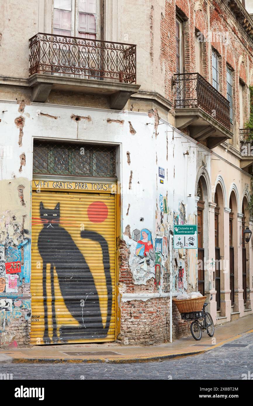 Wandgemälde in einer Straße im Stadtteil San Telmo, Buenos Aires, Argentinien. Stockfoto