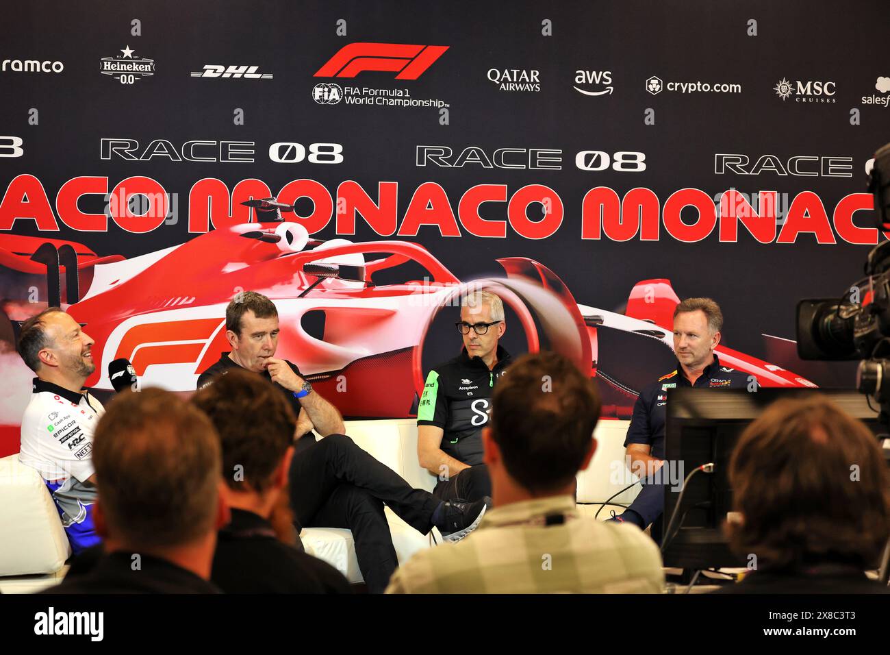 Monaco, Monte Carlo. Mai 2024. (L bis R): Peter Bayer (AUT) RB Chief Executive Officer; Bruno Famin (FRA) Alpine Motorsports Vice President und Alpine F1 Team Principal; Alessandro Alunni Bravi (ITA) sauber Managing Director und Team Representative; und Christian Horner (GBR) Red Bull Racing Team Principal in der FIA Pressekonferenz. 24.05.2024. Formel-1-Weltmeisterschaft, Rd 8, Grand Prix Von Monaco, Monte Carlo, Monaco, Übungstag. Das Foto sollte lauten: XPB/Alamy Live News. Stockfoto