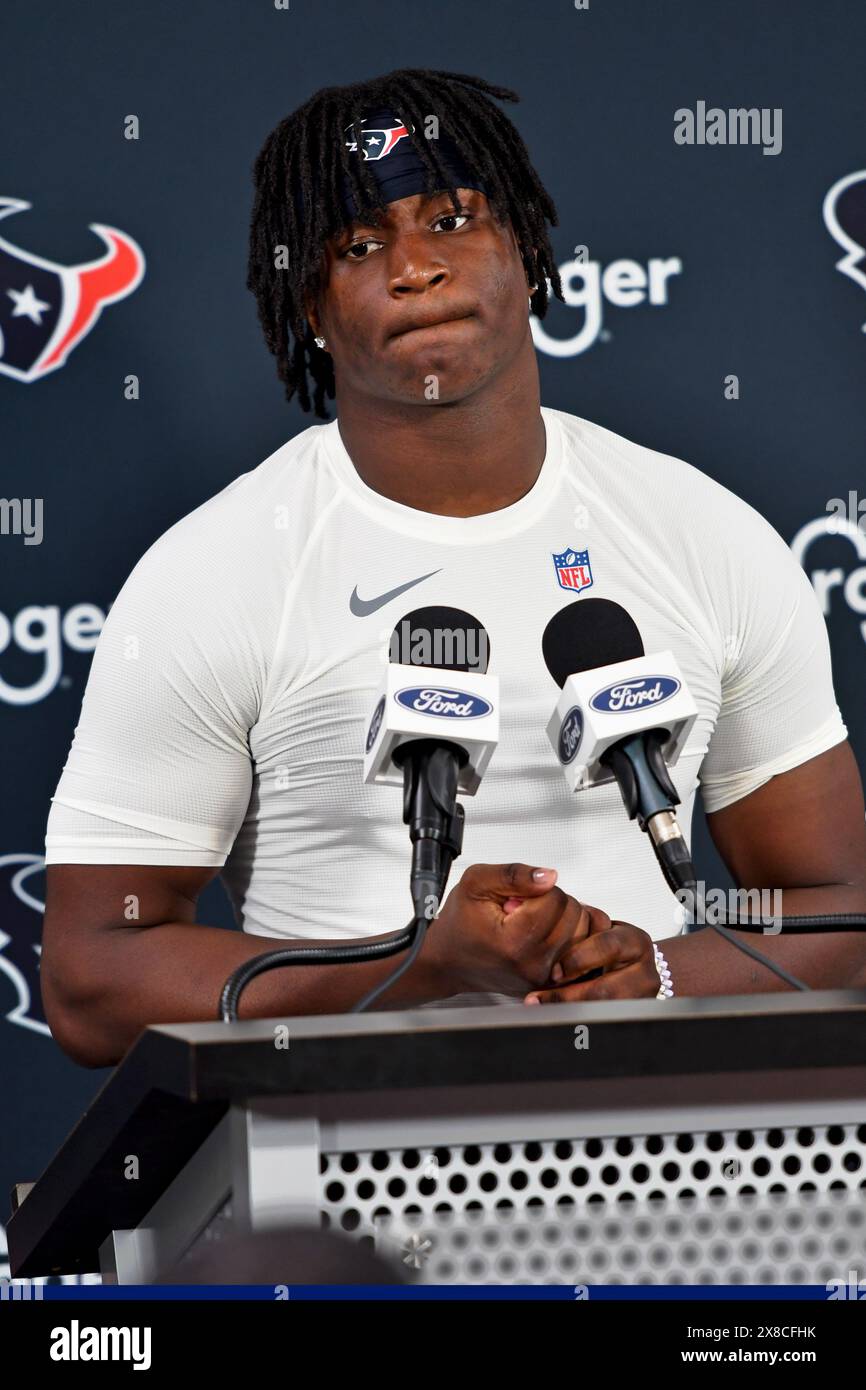 Houston Texan Draft Pick Kamari Lassiter nimmt Fragen auf der Pressekonferenz nach Houston Texans Rookie Mini Camp im Houston Methodist Training Center, Houston Texas, am 10. Mai 2024. (Danny Creme / Bild von Sport) Stockfoto