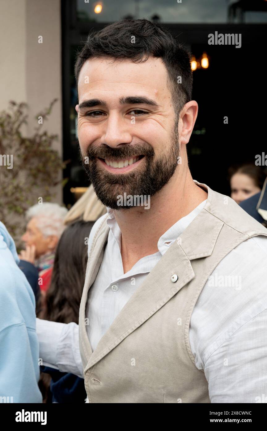 Dogliani, Italien, 24. Mai 2024. Der Küchenchef und Fernsehmoderator Roberto Valbuzzi nahm an der dreizehnten Ausgabe des Festival della TV Teil. Quelle: Luca Prestia / Alamy Live News Stockfoto