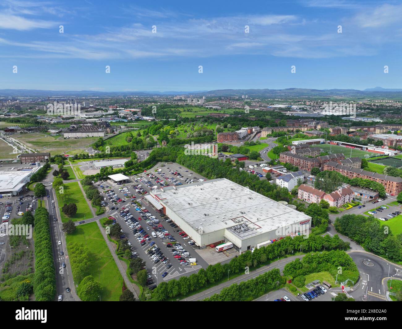 Drohnenansicht des Costco-Lagers Glasgow Stockfoto
