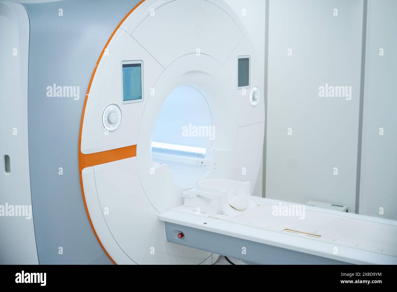 Magnetresonanztomographie in der diagnostischen Klinik Stockfoto