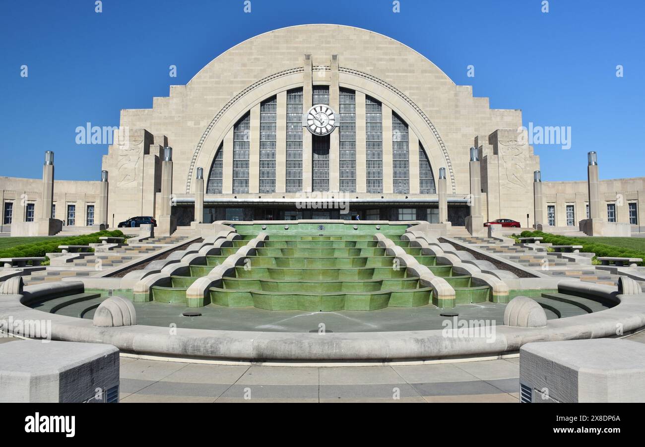 Das Cincinnati Union Terminal, ein Intercity-Bahnhof und Museum, das als Modell für das Justice League Headquarters diente Stockfoto