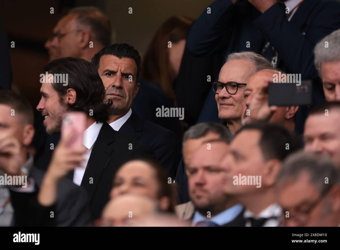 Dublin, Irland. Mai 2024. Luis Figo und Giorgio Marchetti schauen sich vor dem Auftakt des Spiels der UEFA Europa League im Aviva-Stadion in Dublin an. Der Bildnachweis sollte lauten: Jonathan Moscrop/Sportimage Credit: Sportimage Ltd/Alamy Live News Stockfoto