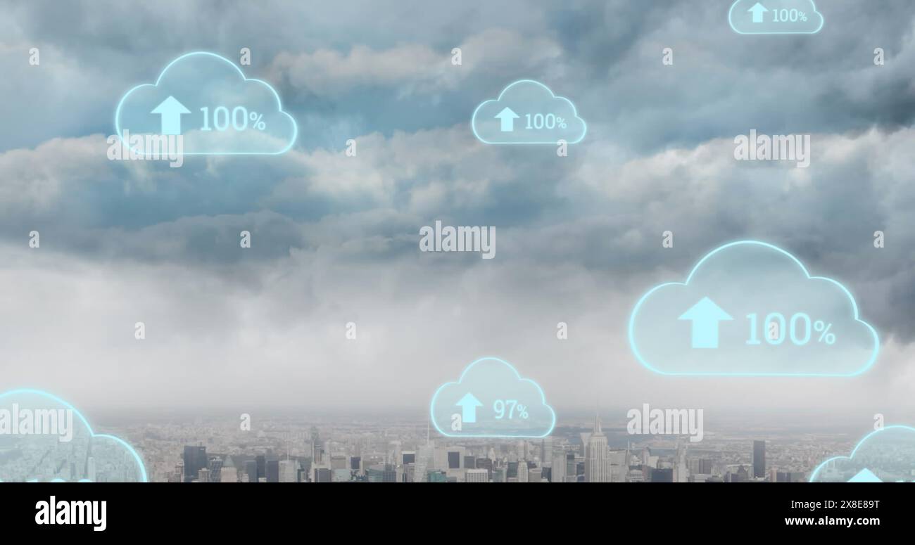Bild von digitalen Wolken mit Upload, die über der Stadtlandschaft schweben Stockfoto