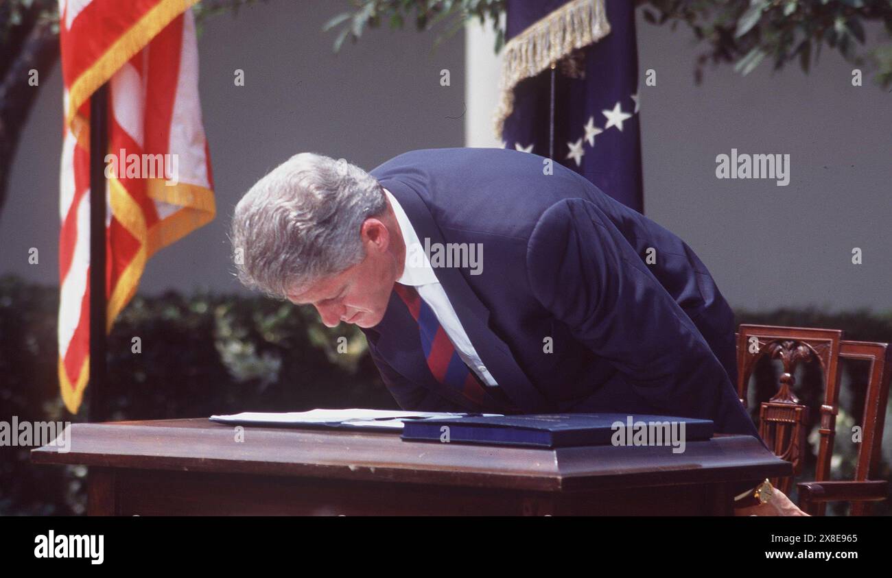 26. FEBRUAR 2001 - K1782JKEL SD607.'DROGENFREIE SCHULE''. BILL CLINTON. JAMES M. KELLY / 1995 (CREDIT IMAGE: © JAMES M KELLY/ZUMA WIRE) NUR ZUR REDAKTIONELLEN VERWENDUNG! Nicht für kommerzielle ZWECKE! Stockfoto