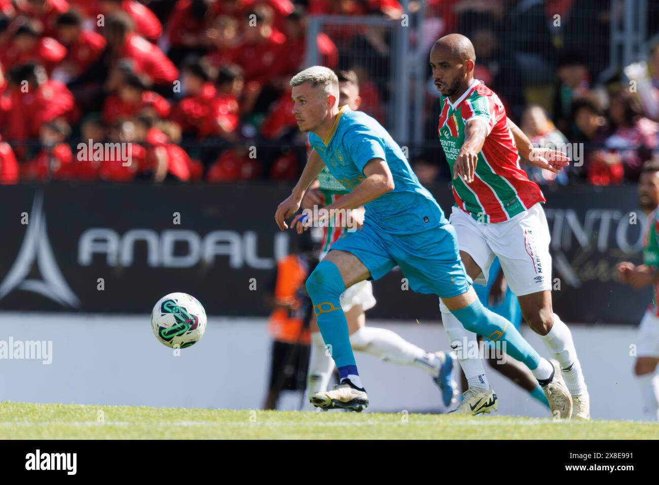 Maxime Dominguez (Gil Vicente), Leo Cordeiro (Estrela Amadora) während des Liga Portugal Spiels zwischen CF Estrela Amadora und Gil Vicente FC (1:0) bei ESTA Stockfoto