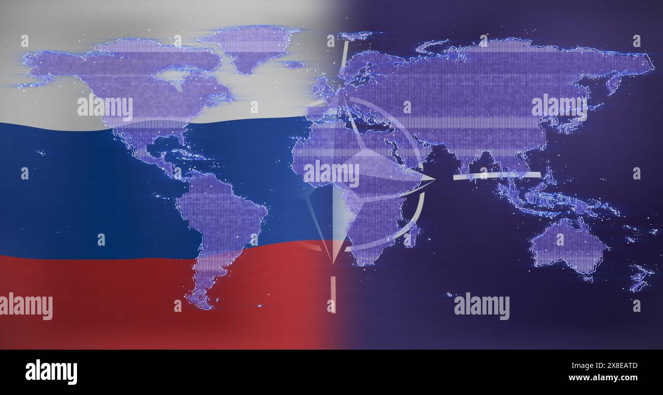 Bild einer digitalen Karte, die sich über die russische Flagge und die nato-Flagge bewegt Stockfoto